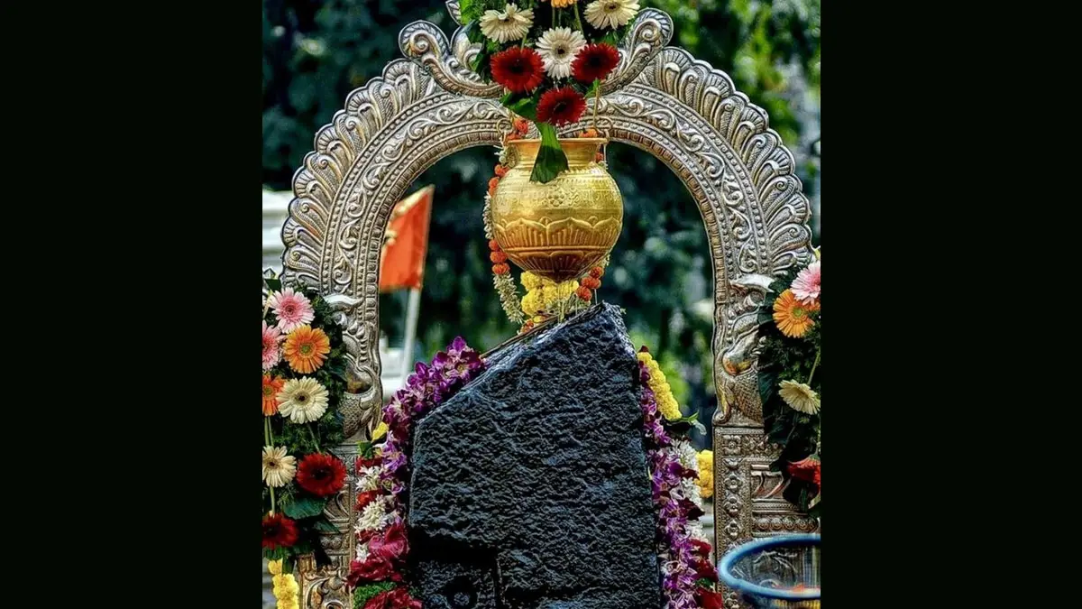 Shani Dev: শনিদেবকে তুষ্ট করার ৭ উপায়, ন্যায়ের দেবতার আশীর্বাদে জীবন ভরে যাবে সাফল্যে