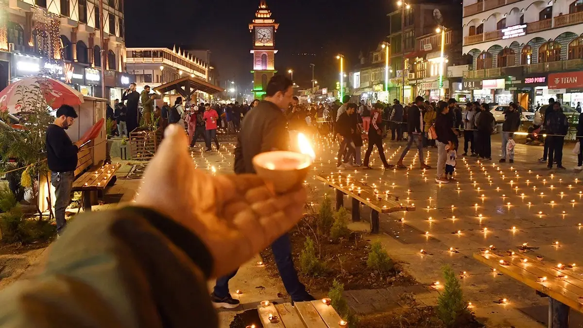 Diwali 2025: ভারতের আলোর উৎসবকে সম্মান, হিন্দুদের দীপাবলিতে ছুটি ঘোষণা করল ট্রাম্পের দেশ