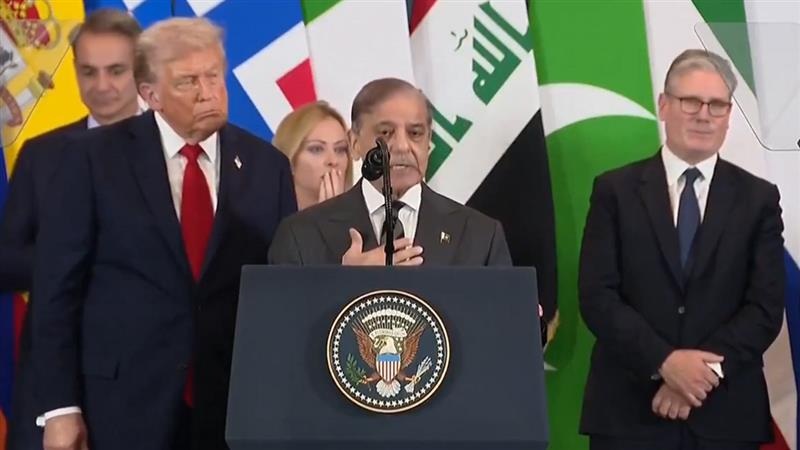 Sharif On Trump For Nobel: ট্রাম্পের চাউনিতে কাচুমাচু দশা, ভয়ের চোটে নোবেল পুরস্কার মার্কিন প্রেসিডেন্টের প্রাপ্য বলে তোতার বুলি আওড়ালেন শরিফ, দেখুন পাক প্রধানমন্ত্রীর দুর্দশার ভিডিয়ো