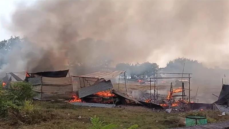 Uttar Pradesh Fire: উৎসবের আবহে বিপত্তি! আগুনে পুড়ে ছাই গোটা বাজার