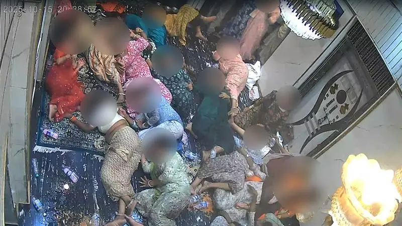 Indore Shocker: ফিনাইল খেয়ে হাসপাতালে মৃত্যুর সঙ্গে লড়াই ২৫ রূপান্তরকামী নারীর