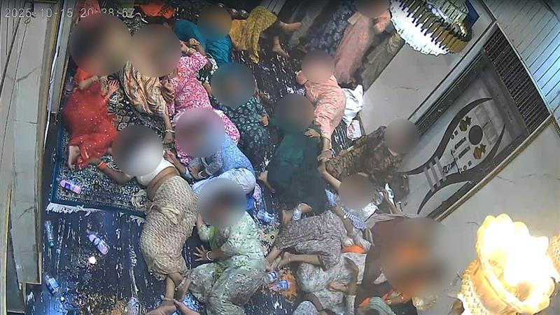 Indore Shocker: ফিনাইল খেয়ে হাসপাতালে মৃত্যুর সঙ্গে লড়াই ২৫ রূপান্তরকামী নারীর