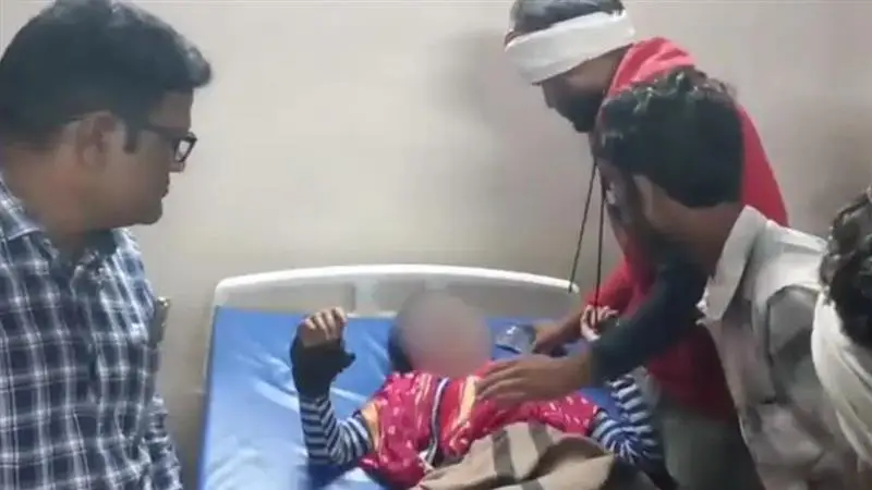 UP Shocker: জোর করে সঙ্গমের চেষ্টা, মারধর করে স্ত্রীকে ছাদ থেকে ফেলে দিল স্বামী