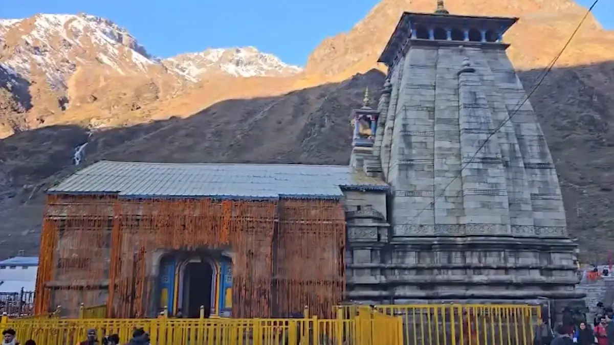 Kedarnath Temple Mystry: বন্ধ হল কেদারনাথ মন্দিরের দরজা, ৬ মাস ধরে অলৌকিক প্রদীপ জ্বলে কেদার বাবার সম্মুখে, অধরা রহস্যের সমাধান মেলেনি এখনও, দেখুন