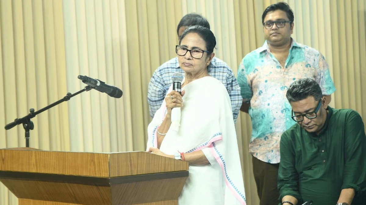 Mamata Banerjee: বিজয়া দশমীর শুভেচ্ছা জানিয়ে ডিভিসির বিরুদ্ধে তোপ মুখ্যমন্ত্রীর, বললেন, 'বাংলার বিসর্জন করতে দেব না কাউকে'