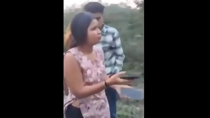 Mount Abu Viral Video: রেস্তোরাঁয় খেয়ে বিল না মিটিয়ে চম্পট, ট্রাফিক জ্যামে আটকে কীভাবে ধরা পড়ল অভিযুক্তরা? ভাইরাল ভিডিয়ো