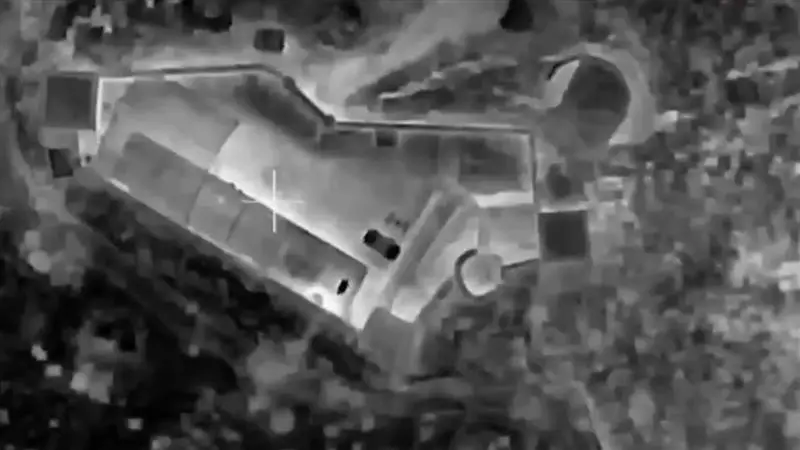 Pakistan-Afghanistan Clash Video: পাকিস্তানি চেক পোস্টে ড্রোন থেকে বোমা ফেলছে তালিবান, পাক সেনাকে জবরদস্ত মারছে আফগানিস্তান, দেখুন ভিডিয়ো