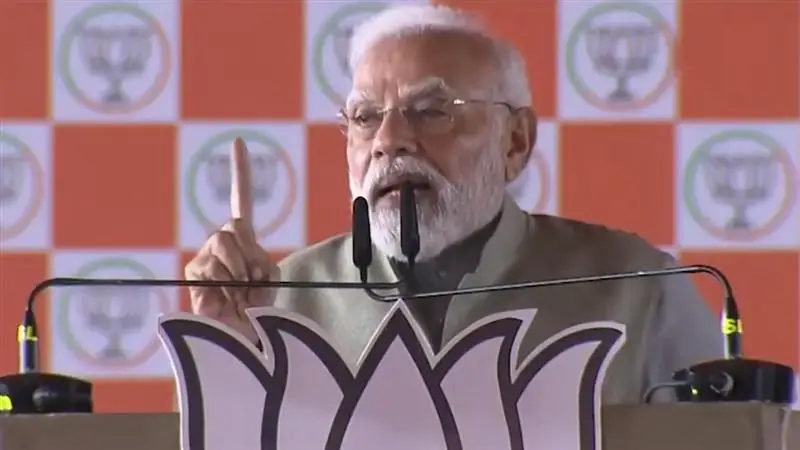 Bihar Assembly Election 2025: 'চরম দুর্নীতিগ্রস্থ ২ পরিবারের দুই যুবরাজ মিথ্যের দোকান খুলে বসেছেন', রাহুল, তেজস্বীকে কড়া আক্রমণ মোদীর