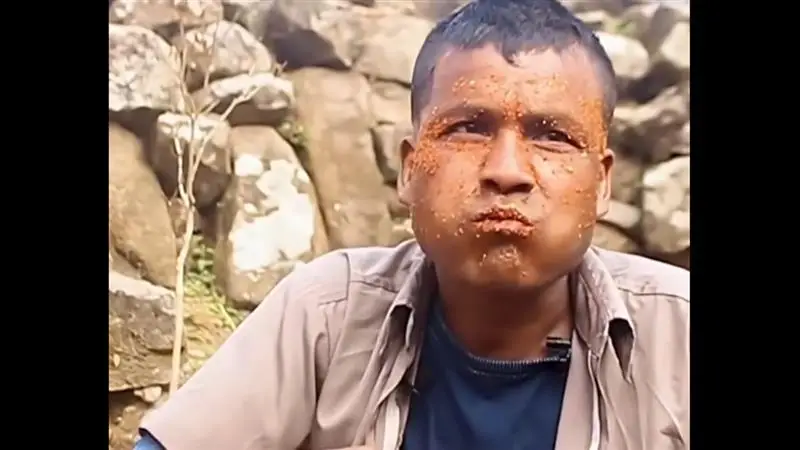 Meghalaya Viral Video: ত্বকচর্চা কিংবা শরীরচর্চার একটাই ওষুধ লঙ্কা, দিনে ১০ কেজি লঙ্কা চিবিয়ে খেয়ে ভাইরাল মেঘালয়ের যুবক