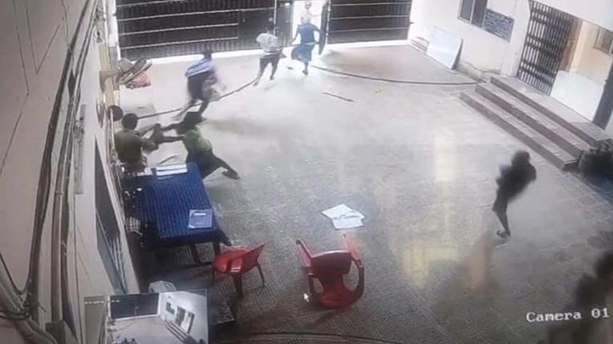 Tripura Shocker: নবমীর রাতে জেল থেকে পালাল ৬ কুখ্যাত আসামি