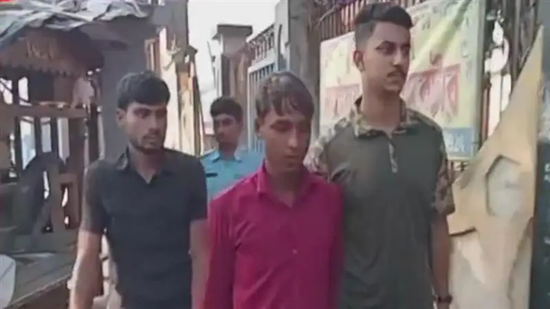 Three Infiltrators Arrested: দিনহাটায় তিন বাংলাদেশি গ্রেফতার, সীমান্ত পেরোতে সাহায্যের অভিযোগ দুই ভারতীয়র বিরুদ্ধে