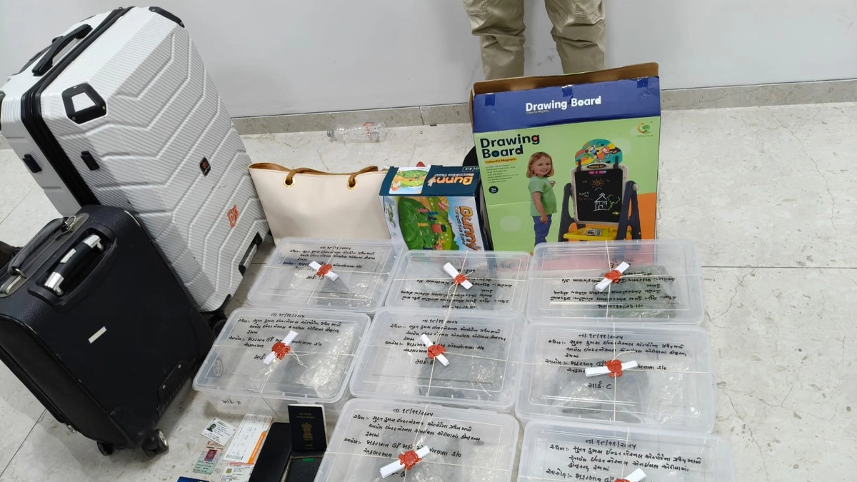 Gujarat: সুরাট বিমানবন্দরে কোটি টাকার হাইড্রোপনিক গাঁজা উদ্ধার