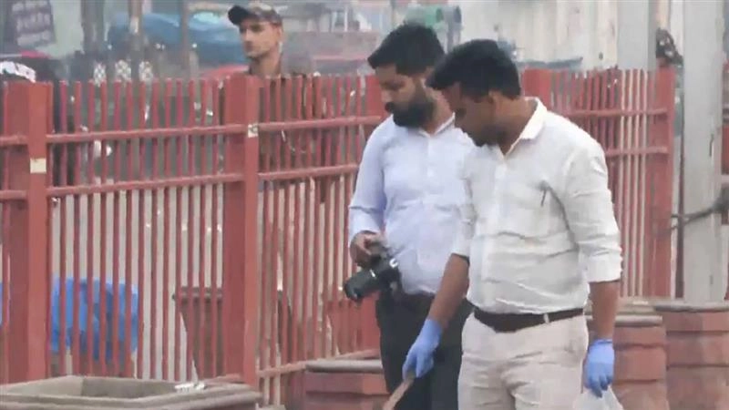 Red Fort Blast: দিল্লি পুলিশ UAPA এবং বিস্ফোরক আইনের অধীনে এফআইআর নথিভুক্ত করেছে