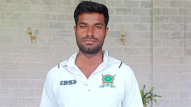 Akash Choudhary Hits Consecutive 8 Sixes: টানা ৮টা ওভার বাউন্ডারি, ১১ বলে হাফ সেঞ্চুরি করে বিশ্বরেকর্ড মেঘালয়ের আকাশ চৌধুরীর