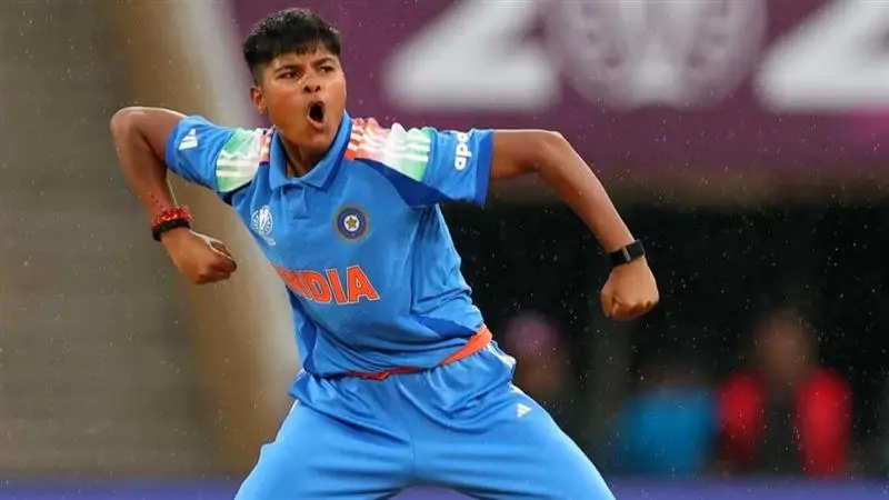 Kranti Gaud: বিশ্বকাপ জয়ী পেসার ক্রান্তি গৌড়কে এক কোটি টাকার পুরস্কার ঘোষণা রাজ্য সরকারের