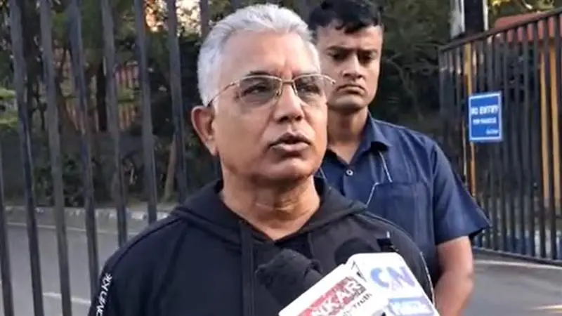 Dilip Ghosh On SIR: 'বাংলাদেশী ভয়ে ফিরে যাচ্ছে, কমে যাবে পশ্চিমবঙ্গের জনসংখ্যা', এসআইআর শুরুর পর সীমান্তে ভিড় দেখে বললেন দিলীপ ঘোষ