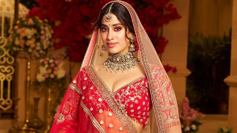 Janhvi Kapoor-Shikhar Pahariya Video: লোক চক্ষুর আড়ালে বাগদান সেরে ফেললেন জাহ্নবী কাপুর, শিখর পাহাড়িয়া? ভাইরাল ভিডিয়ো ঘিরে জোর গুঞ্জন