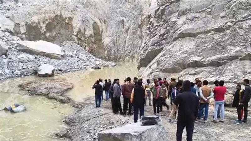 Stone Mine Collapsed: পাথরখনিতে ভয়াবহ ধস, মৃত্যু ১, আটকে কমপক্ষে ১৫ জন শ্রমিক