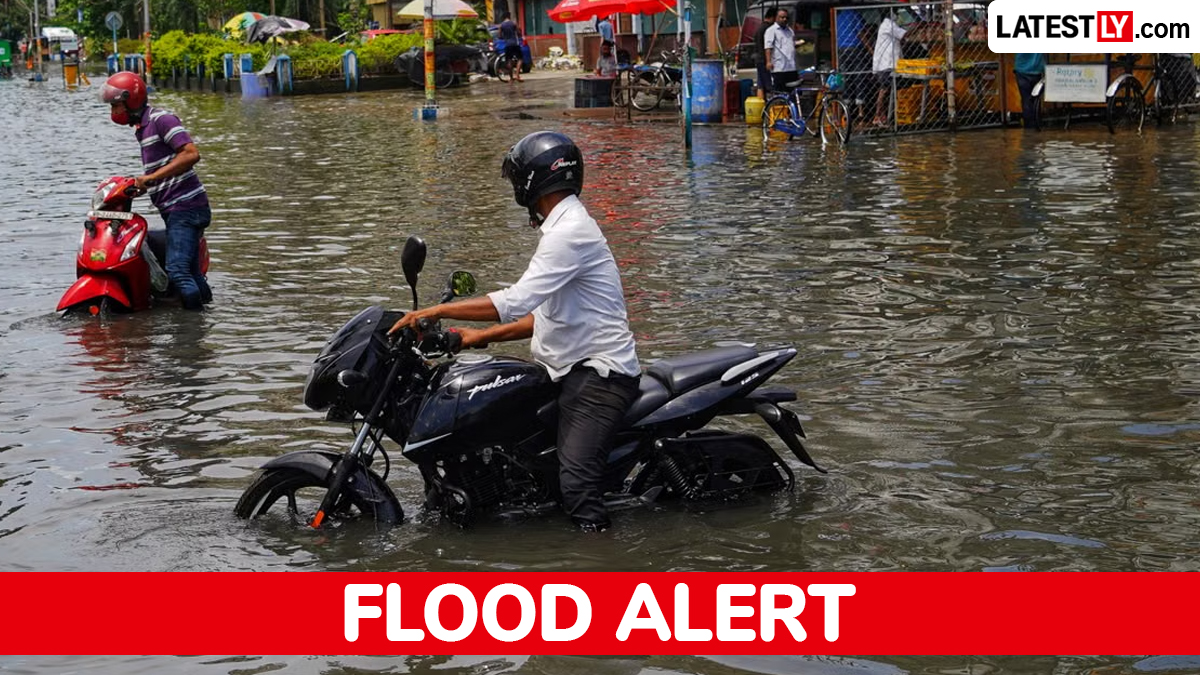 হঠাৎ বন্যার ঝুঁকি  ২৭ জুলাই: দিঘা, বসিরহাট, হলদিয়া ও আরও 4টি এলাকা আজ সতর্কতায়