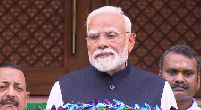 Ayushman Bharat Card: আয়ুষ্মান কার্ড ফিরিয়ে দেওয়া, চিকিৎসা প্রত্যাখ্যান? সহজেই অভিযোগ জানাবেন কীভাবে
