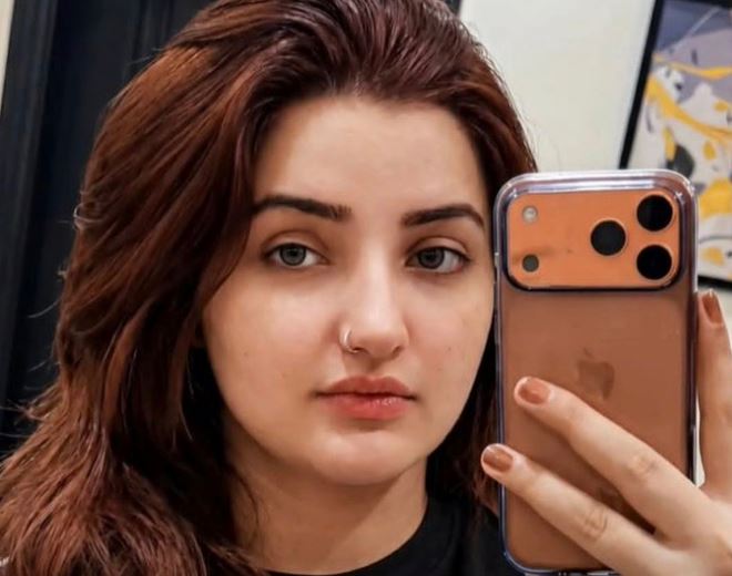 Ayesha Gilani Shot Dead: পাকিস্তানে প্রকাশ্যে দুষ্কৃতীদের গুলিতে ঝাঁঝরা জনপ্রিয় টিকটকার আয়েশা গিলানি, আশঙ্কাজনক বোন