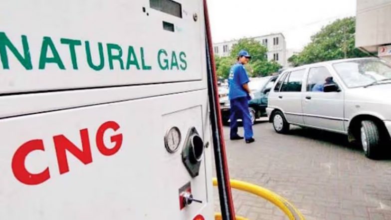 CNG Price Hike: বাজারে আগুনের মাঝে এবার বাড়ল সিএনজি-র দাম, মাথায় হাত সবার
