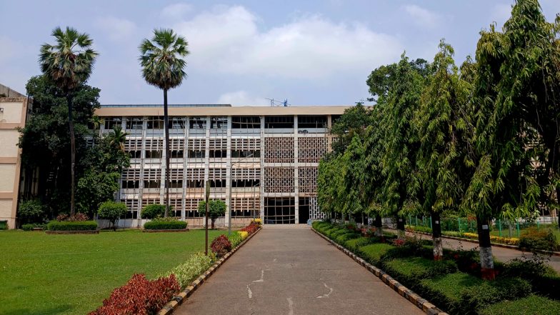 IIT Bombay Student Dies: পরীক্ষায় ChatGPT ব্যবহারের অভিযোগে মানসিক চাপ! বি টেক ছাত্রের আত্মহত্যা, ক্যাম্পাসে তীব্র বিক্ষোভ