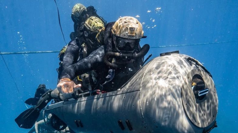 US Navy SEALs: মৃত্যুর ঝুঁকি নিয়ে ৪ মাসের মিশন আমেরিকার, হরমুজ প্রণালীতে ইরানের মাইন যেভাবে সরাল Navy SEALs