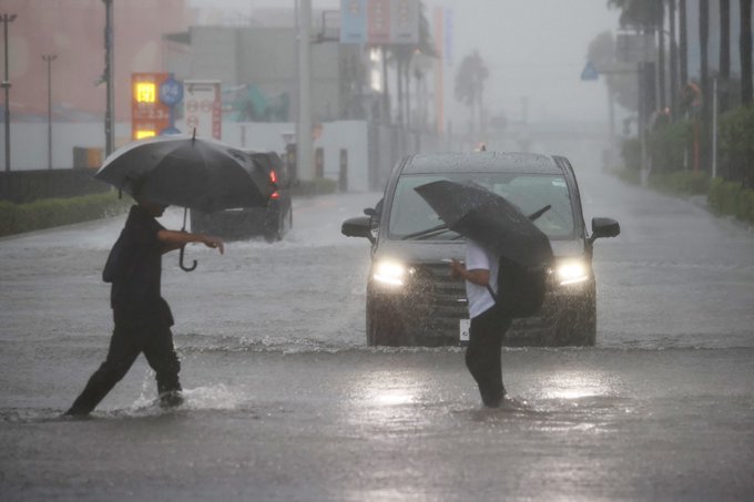 Typhoon Dujuan Hits Japan: জাপানে আছড়ে পড়ল অতি শক্তিশালী টাইফুন 'দুজুয়ান', হত ২