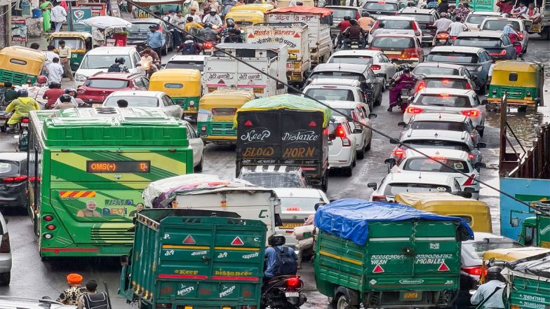 E-Challan Rules: বকেয়া চালান মেটানো না হলে আটকে যাবে গাড়ির RC, লাইসেন্স নবায়ন, কড়া সুপ্রিম নির্দেশ