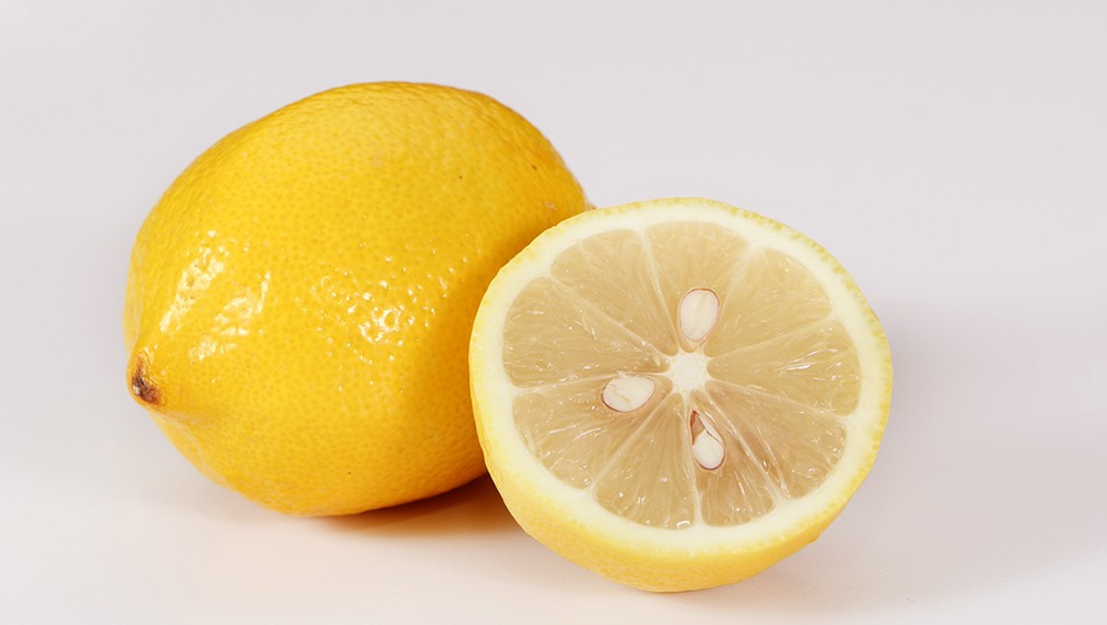 Puja To Bring Down Prices Of Lemon: মহার্ঘ পাতিলেবু, দাম কমাতে বারাণসীর মন্দিরে পুজো, দেওয়া হল বলি!