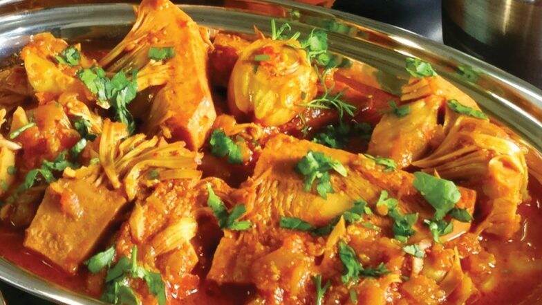 বাঙালির রসনা তৃপ্তিতে পাতে থাকুক এই নিরামিশ পদ বাঙালির রসনা তৃপ্তিতে পাতে থাকুক এই নিরামিশ পদ