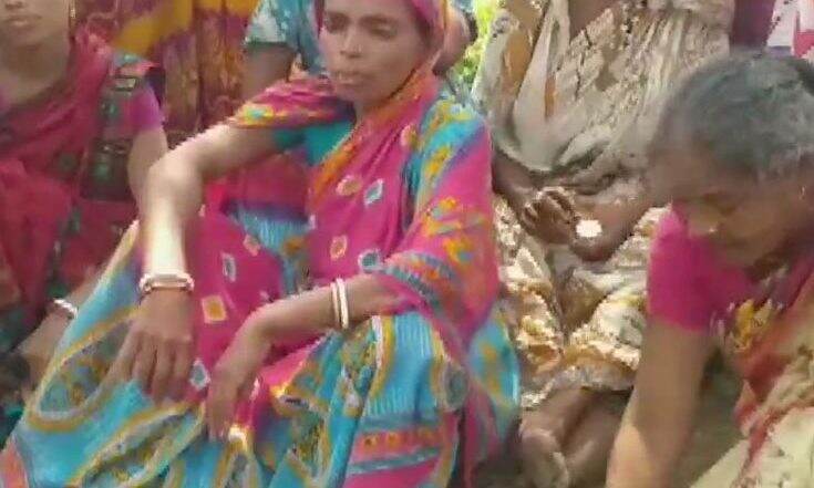 মালদহে বিজেপি কর্মীকে নৃশংসভাবে খুন, প্রমাণ লোপাটে অ্যাসিডে ঝলসে দেওয়া হল দেহ মালদহে বিজেপি কর্মীকে নৃশংসভাবে খুন, প্রমাণ লোপাটে অ্যাসিডে ঝলসে দেওয়া হল দেহ
