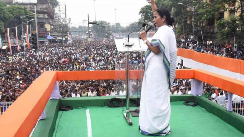 TMC Martyr's Day Rally: মমতা ব্যানার্জির সভায় এলেন না তৃণমূল ঘনিষ্ঠ যেসব টলিউড সেলেব্রিটি-রা TMC Martyr's Day Rally: মমতা ব্যানার্জির সভায় এলেন না তৃণমূল ঘনিষ্ঠ যেসব টলিউড সেলেব্রিটি-রা