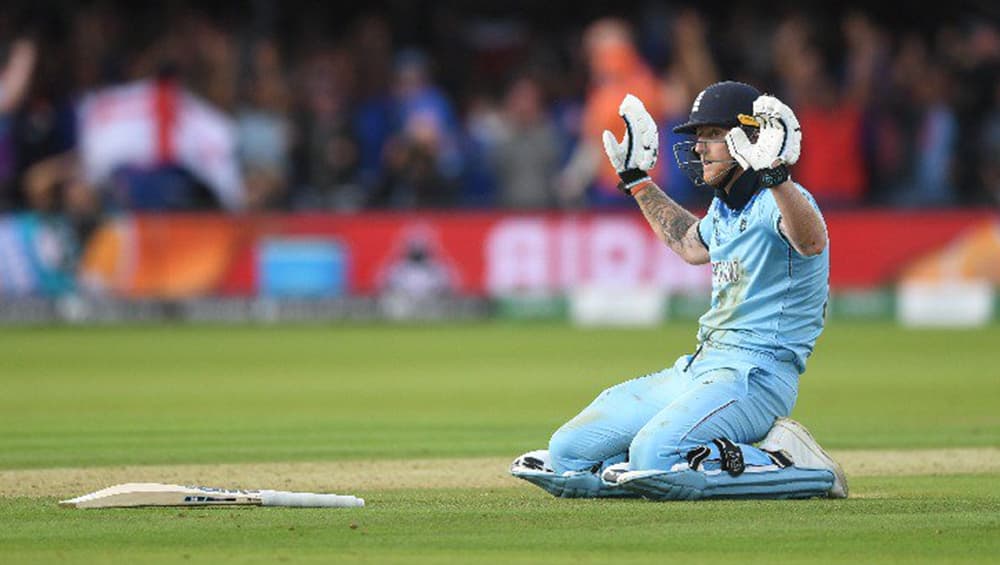 ICC World Cup 2019: ছয় নয়, ওভার থ্রোয়ে আসলে পাঁচ রান পাওয়ার কথা ইংল্যান্ডের, বলছে ক্রিকেট আইন! ঘোর কাটছে না ক্রিকেট বিশ্বের ICC World Cup 2019: ছয় নয়, ওভার থ্রোয়ে আসলে পাঁচ রান পাওয়ার কথা ইংল্যান্ডের, বলছে ক্রিকেট আইন! ঘোর কাটছে না ক্রিকেট বিশ্বের