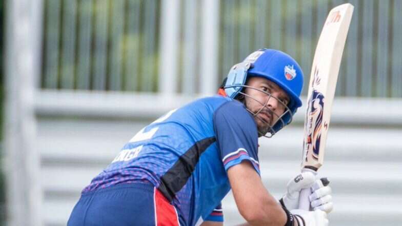 যুবরাজ সিং পুরনো ছন্দে, পাক বোলার শাদাব খানকে মারলেন দেখার মত ছক্কা (দেখুন ভিডিও) যুবরাজ সিং পুরনো ছন্দে, পাক বোলার শাদাব খানকে মারলেন দেখার মত ছক্কা (দেখুন ভিডিও)
