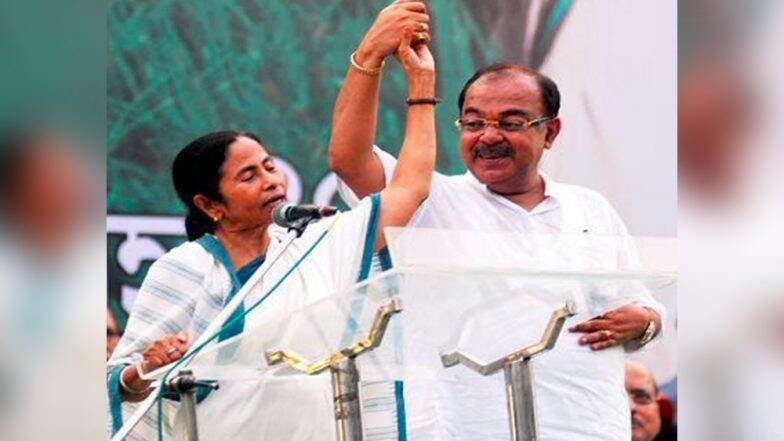 শোভন চ্যাটার্জির সঙ্গে সব্যসাচী দত্তও আজ আনুষ্ঠানিকভাবে বিজেপিতে যোগ দিতে চলেছেন বলে জোর জল্পনা শোভন চ্যাটার্জির সঙ্গে সব্যসাচী দত্তও আজ আনুষ্ঠানিকভাবে বিজেপিতে যোগ দিতে চলেছেন বলে জোর জল্পনা