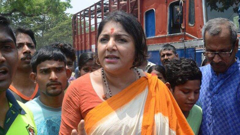 MP Locket Chatterjee on Mid-Day Meal Issue:মিড-ডে মিলের পাতে নুন ভাত খাচ্ছে পড়ুয়ারা, ডিমের ২৫ হাজার টাকা উধাও, শেষ দেখে ছাড়ার হুমকি দিলেন লকেট চট্টোপাধ্যায় MP Locket Chatterjee on Mid-Day Meal Issue:মিড-ডে মিলের পাতে নুন ভাত খাচ্ছে পড়ুয়ারা, ডিমের ২৫ হাজার টাকা উধাও, শেষ দেখে ছাড়ার হুমকি দিলেন লকেট চট্টোপাধ্যায়