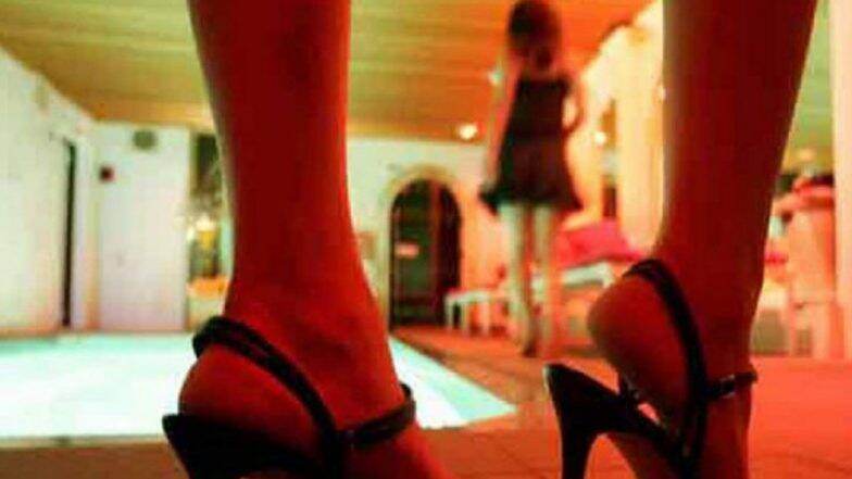Sex Racket in Mumbai: কাজ পাইয়ের দেওয়ার নামে জোর করে দেহ ব্যবসা, গ্রেফতার ৮, উদ্ধার করা হল ১৪ জন বাংলাদেশী তরুণীকে