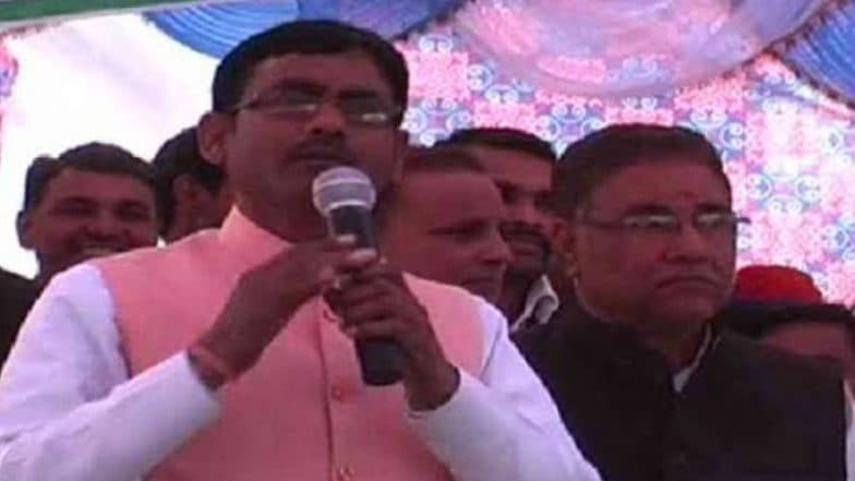 এবার ফর্সা টুকটুকে কাশ্মীরি মেয়েদের বিয়ে করতে বাধা নেই, বিজেপি বিধায়কের মন্তব্যে তোলপাড়(দেখুন ভিডিও)