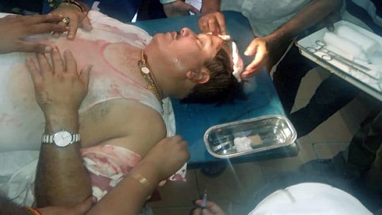 Arjun Singh Injured: মাথা ফাটল সাংসদ অর্জুন সিংয়ের, ধুন্ধুমার জগদ্দলে পার্টি অফিস দখলকে কেন্দ্র করে চললো গুলিও Arjun Singh Injured: মাথা ফাটল সাংসদ অর্জুন সিংয়ের, ধুন্ধুমার জগদ্দলে পার্টি অফিস দখলকে কেন্দ্র করে চললো গুলিও