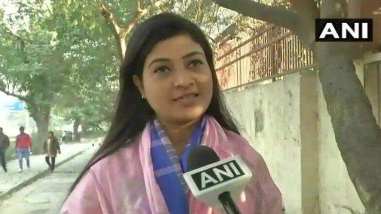 আপ ছাড়লেন চাঁদনী চকের বিধায়ক অলকা লাম্বা, টুইট করে পদত্যাগ পাঠালেন কেজরিওয়ালকে আপ ছাড়লেন চাঁদনী চকের বিধায়ক অলকা লাম্বা, টুইট করে পদত্যাগ পাঠালেন কেজরিওয়ালকে