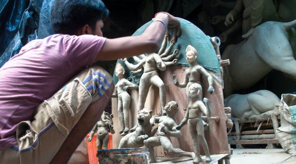 Durga Puja 2019: সবচেয়ে বড় দুর্গা তো দেখেছেন, মিনিয়েচার দুর্গা দেখেছেন কি? Durga Puja 2019: সবচেয়ে বড় দুর্গা তো দেখেছেন, মিনিয়েচার দুর্গা দেখেছেন কি?