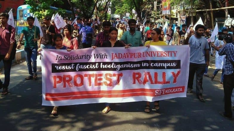 Jadavpur University: যাদবপুরে ক্যাম্পাসে এবিভিপি- র তাণ্ডব, প্রতিবাদে বাম ছাত্র সংগঠনগুলির মিছিল