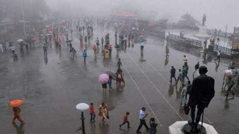 Mumbai Rains: মণ্ডপে গণেশ, রাস্তায় জল-  গত ২১ ঘণ্টায় ১০৩ মিলিমিটার বৃষ্টিতে মুম্বই বিপর্যস্ত
