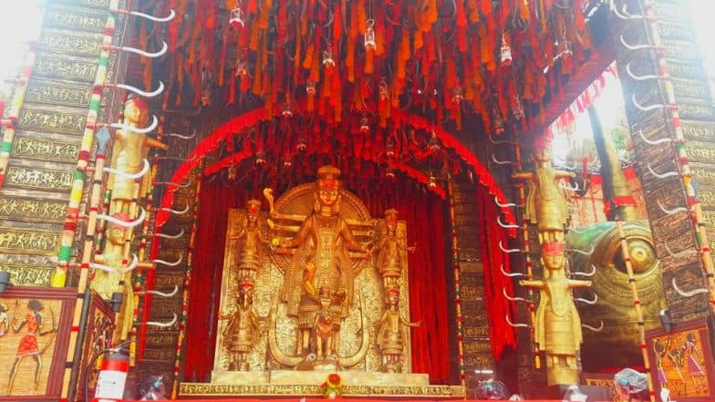 Durga Puja 2020: দুর্গাপুজোয় মণ্ডপসজ্জায় ঢালাও পরিবর্তন, কোথাও ড্রাইভ-ইন ধরে গাড়ি করে দেবীদর্শন আবার কোথাও দুর্গা থাকবেন ব্যাঙ্কোয়েটে