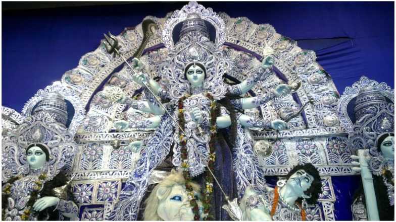 Durga Puja 2019: কলকাতার পুজোয় এবার বালাকোট বিমান হামলা, স্বাগত জানাবে অভিনন্দন বর্তমান-এর মূর্তি! Durga Puja 2019: কলকাতার পুজোয় এবার বালাকোট বিমান হামলা, স্বাগত জানাবে অভিনন্দন বর্তমান-এর মূর্তি!