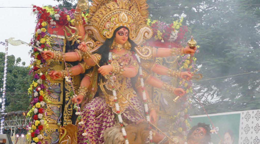 Durga Puja 2019: জোরকদমে চলছে কার্নিভালের প্রস্তুতি, পুজো শেষে জমজমাট রেড রোড