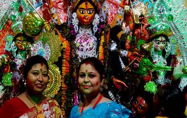 Durga Puja 2019: মন খারাপের বিজয়া দশমীতে শুরু সিঁদুর খেলা,  অপেক্ষা আবার এক বছরের