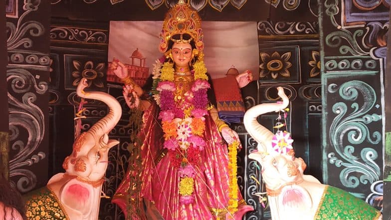 Laxmi Puja 2019: আগামীকাল কোজাগরী লক্ষ্মী পুজো; নির্ঘণ্ট জেনে নিন এক ক্লিকে Laxmi Puja 2019: আগামীকাল কোজাগরী লক্ষ্মী পুজো; নির্ঘণ্ট জেনে নিন এক ক্লিকে